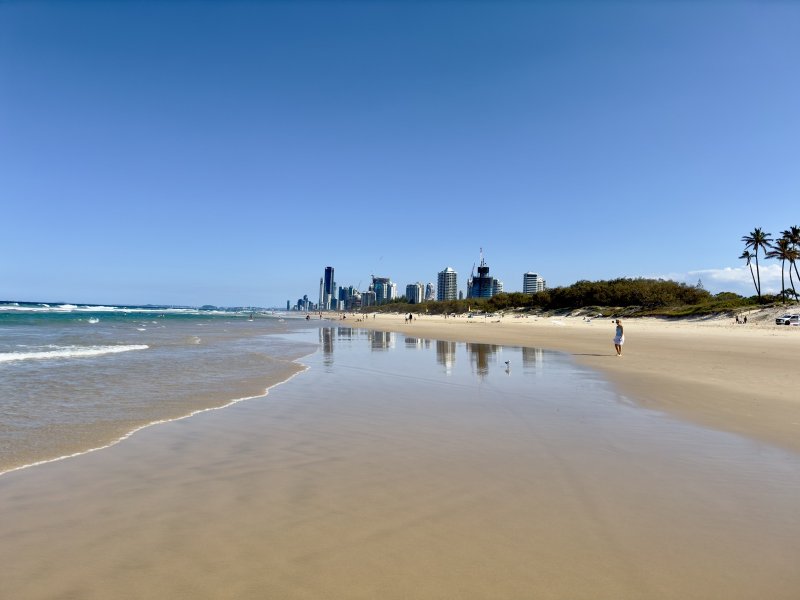 Spring At Main Beach Quiet Season Spring At Main Beach Quiet Season